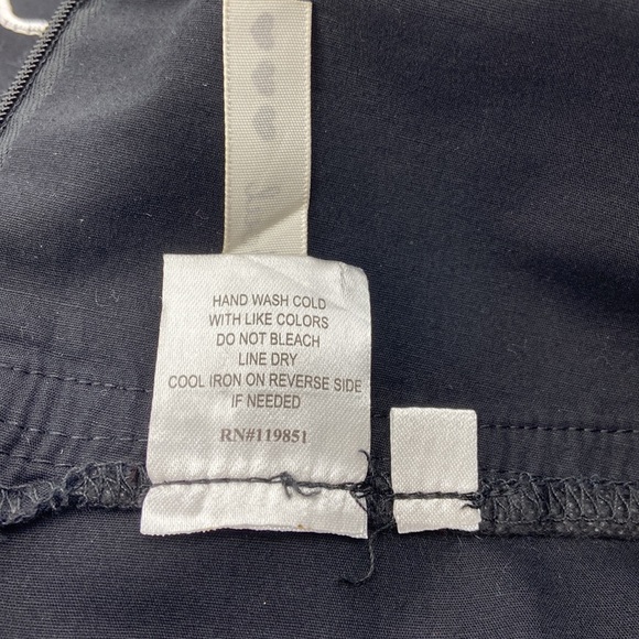 Black Embroidered Skirt Size 9 Geometric Design - Picture 4 of 7